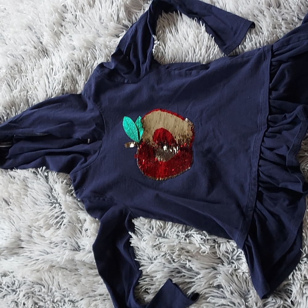 Girls apple sequined flip outfit, size 7/8,